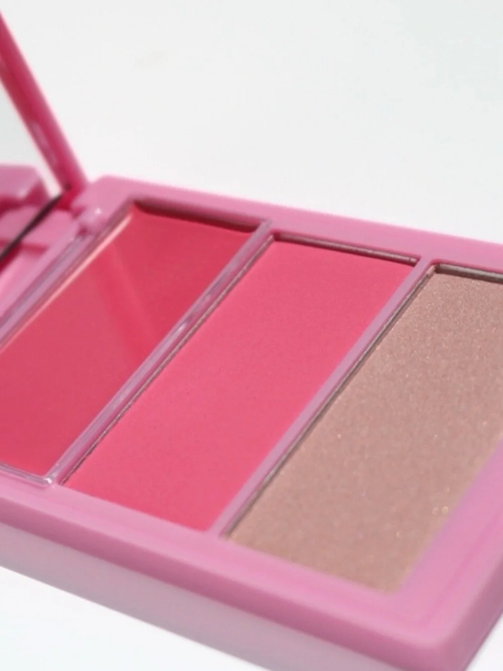 Pear Nova Pink Cheek Palette “Pink”